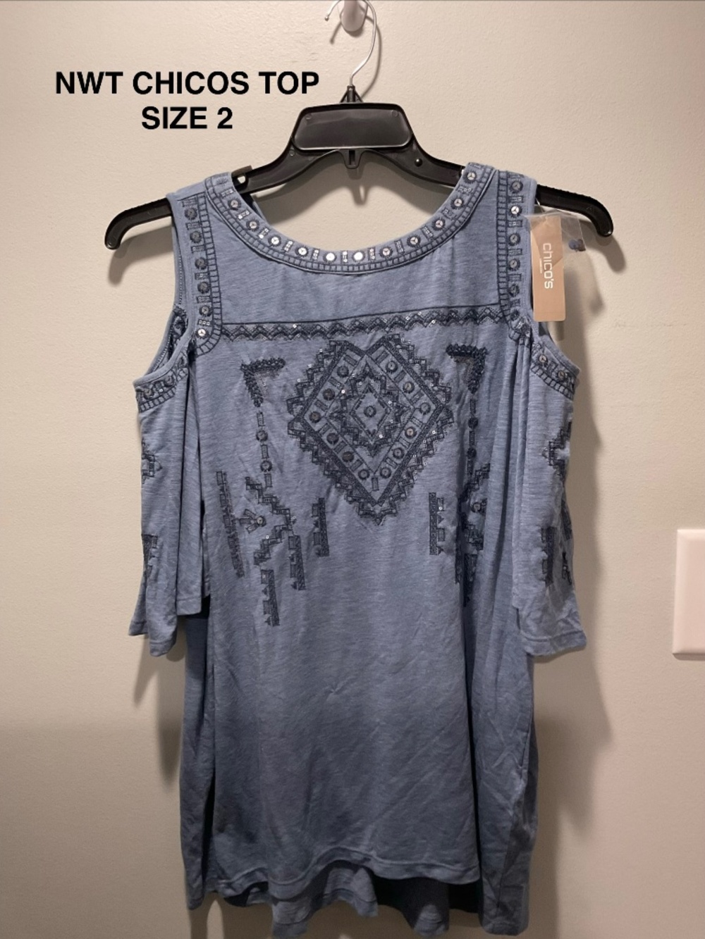 CHICOS COLD SHOULDER TOP, SIZE 2 NWT